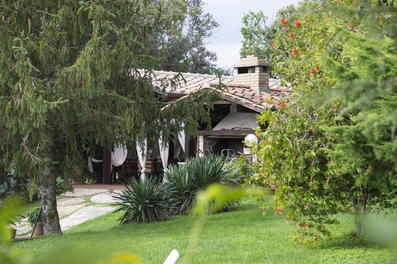 Agriturismo Poggio Corbello La Pesta Exteriér fotografie